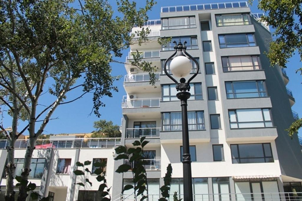 Dilov Apartments In Yalta Golden Sands Exterior photo